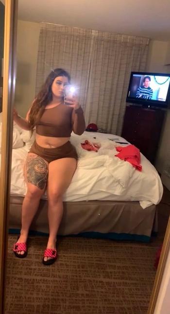 Mia, 21  female escort, Abilene